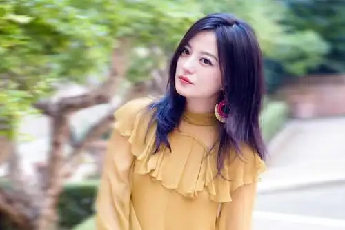 视频:赵薇拍情深深雨蒙蒙,自创freestyle,1分钟摇头20次