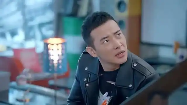 克拉恋人:雷奕明大喊,怎么能这么干呢?这不砸他的招牌吗?