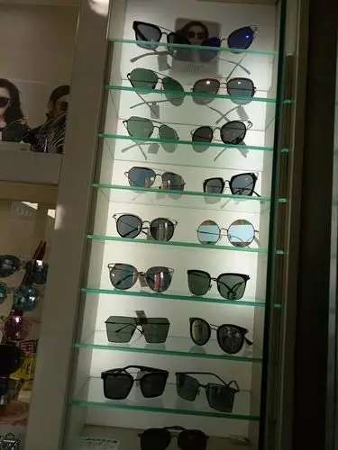 新世纪眼镜(建设街店)