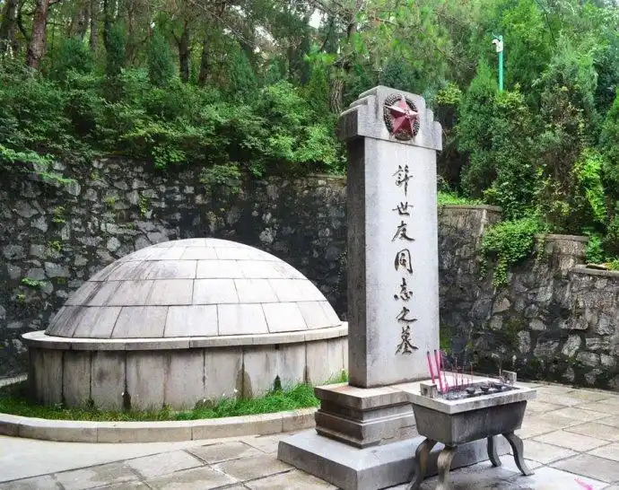 很多人死后都想葬在八宝山,那么八宝山最大的墓的主人是谁?