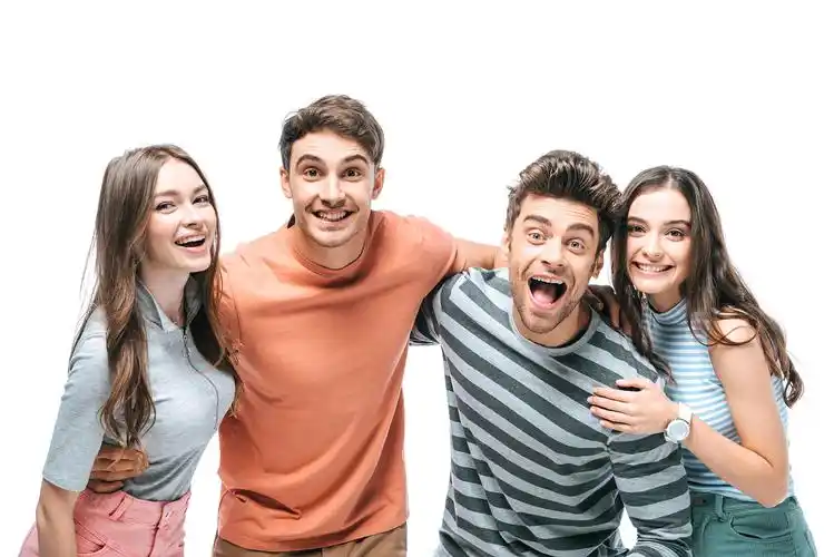 白色背景上一群年轻人