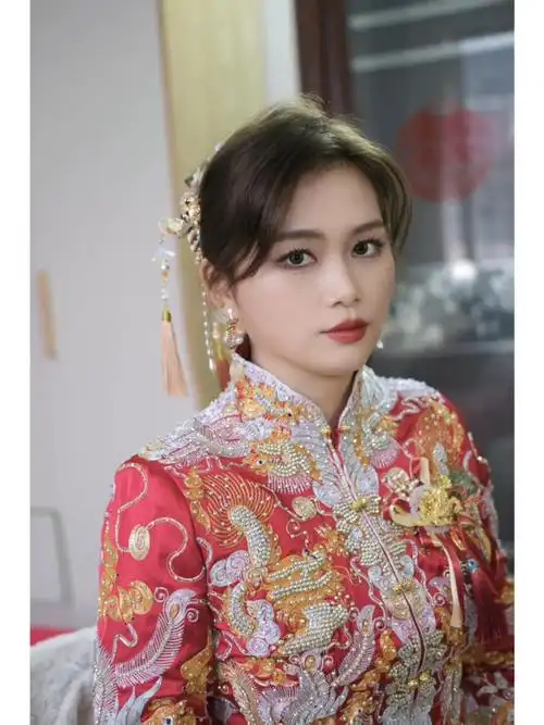 新娘跟妆灌南化妆师秀禾服新娘