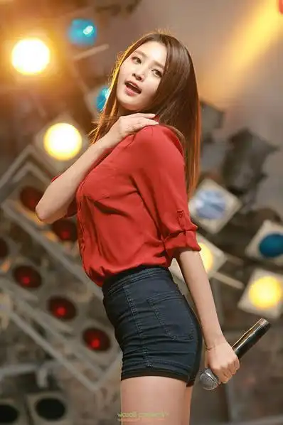 王思聪买下韩国女团当主播看看她们长啥样