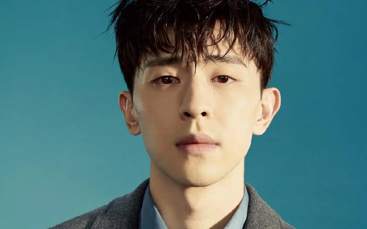 邓伦帅气百变写真图片桌面壁纸高清大图预览1920×1200_大陆明星下载