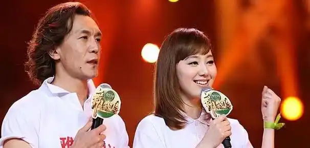 知名主持人王冠,离开央视5年深陷桃色绯闻,如今39岁依旧单身