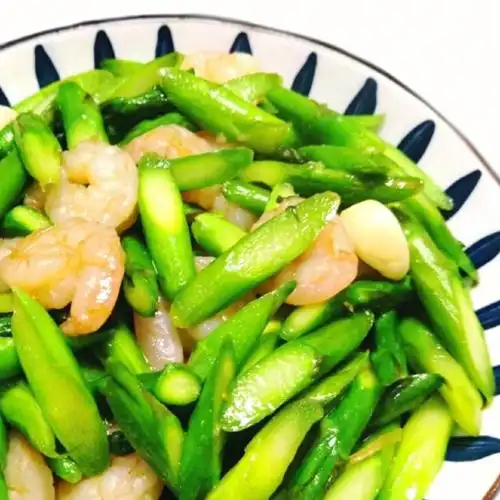 减脂低卡食谱芦笋炒虾仁