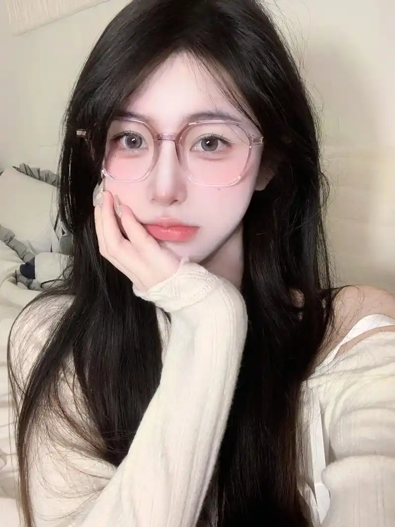 星之悦高度近视也可以配的漂亮眼镜