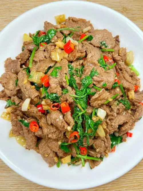 炒牛肉好味道回味无穷