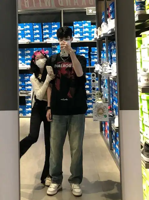 今天约会穿的比较显身高!显身材!