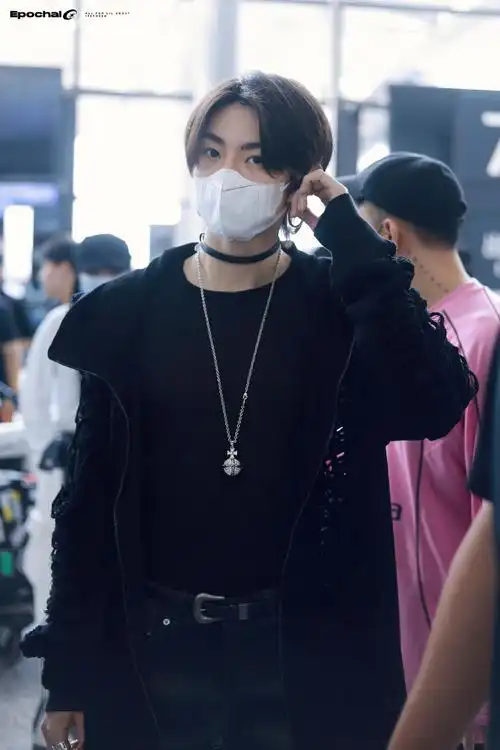 小鬼王琳凯超话9615#小鬼把更多时间花在音乐上#    383036