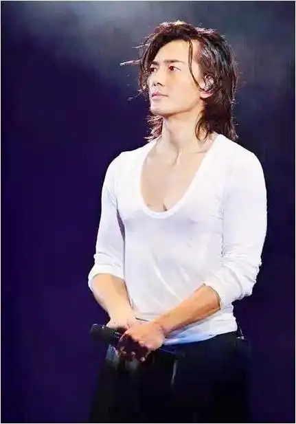 第五天王郑伊健曾经红过刘德华为何如今销声匿迹