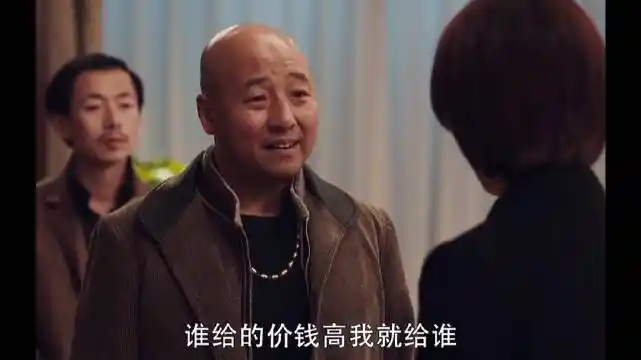 扫黑风暴里饰演陈建波的周晓鸥是歌手也是演员