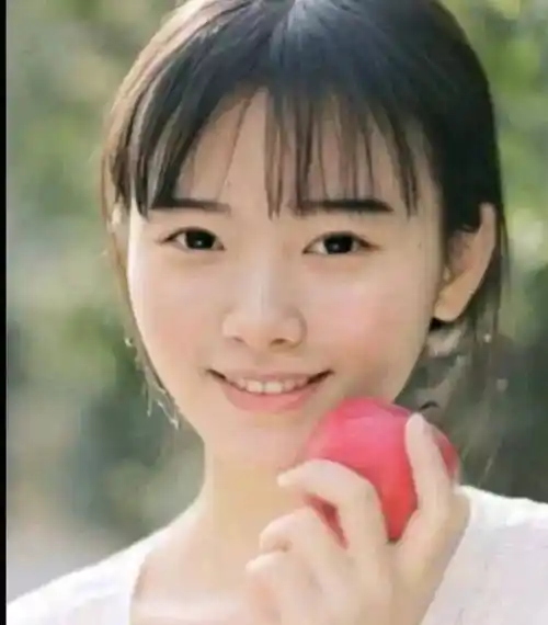 鞠婧祎身上的标签黑红整容做作她究竟干了什么