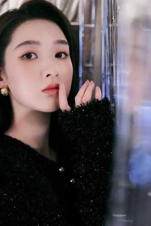 王玉雯超话温暖治愈,勇敢成长,感受平凡生活的烟火气,期待与向南