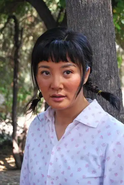 《傻春》热拍挑战高温 吕丽萍力挺孙海英(组图)