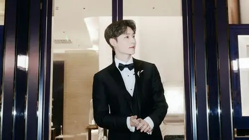 张艺兴 尚美巴黎| 自修 - 堆糖,美图壁纸兴趣社区