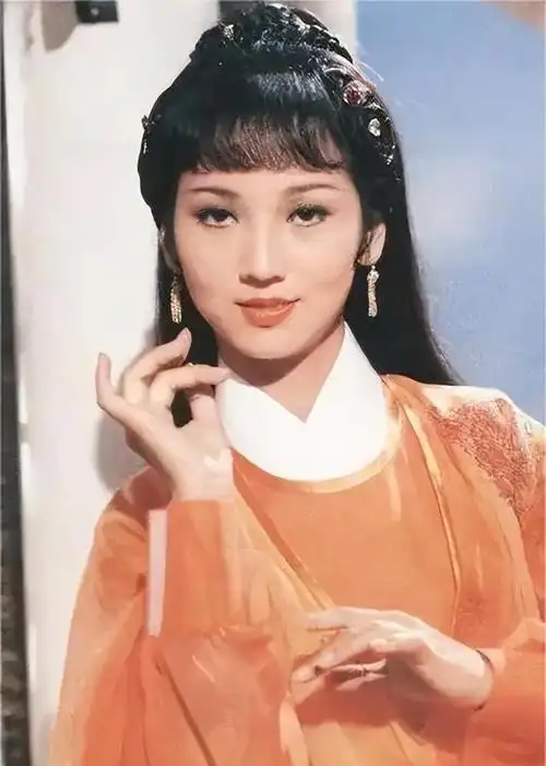 这一次,69岁的赵雅芝,彻底揭开了娱乐圈的"乱象"!