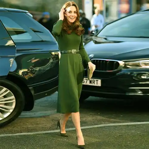 欧洲站凯特王妃明星同款墨绿色修身摆下开叉时尚连衣裙