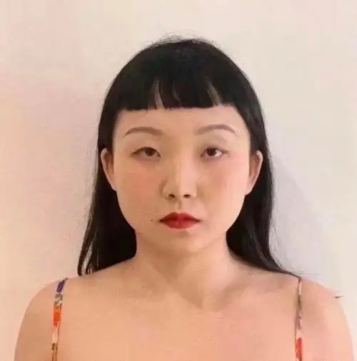 胖身材大饼脸眯缝眼也能当女明星吗当然可以