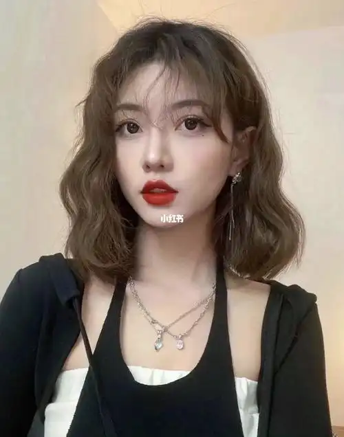 中长发法式芭比烫91细软发质的福音~圆脸方脸一定要尝试的发型!