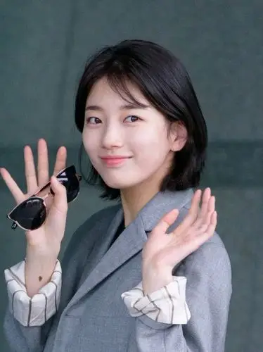 南韩国民初恋94裴智秀96韩国女星裴秀智为何能被奉为"_圈子-新氧