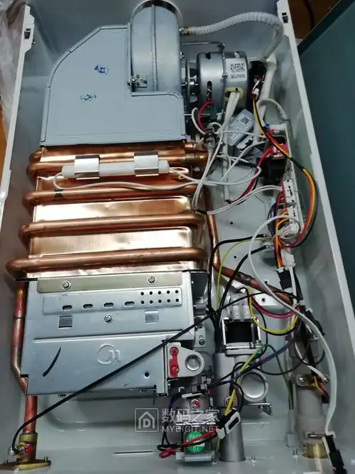 拆个刚收到的燃气热水器