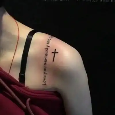 社会女生纹身抽烟头像2021最新美女纹身霸气头像