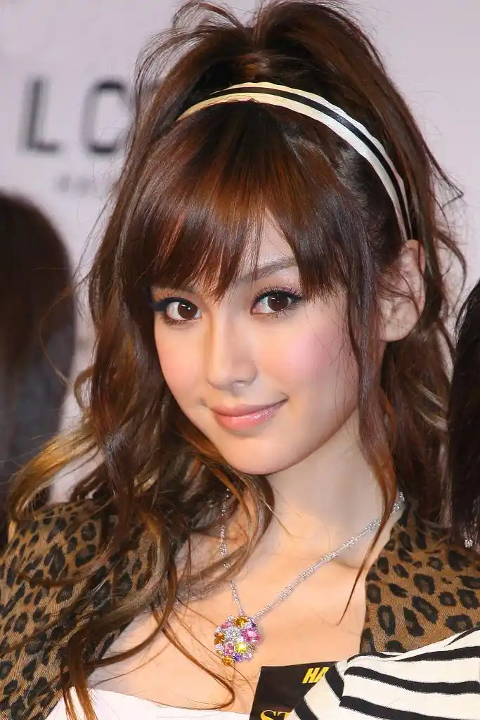 早期angelababy的颜值堪称真人洋娃娃!