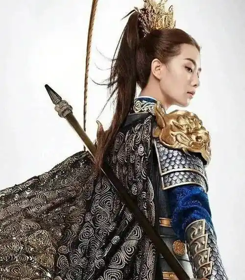 赵丽颖帅气,杨幂冷酷,看到热巴:恋爱了_作品_气质_女神