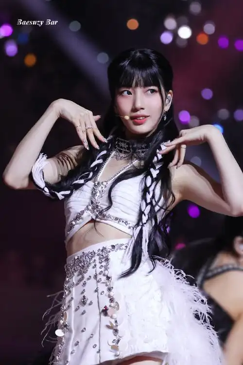 裴秀智吧独家】#愚人节站姐团建#221016 kcon dream sweet舞台饭拍6p