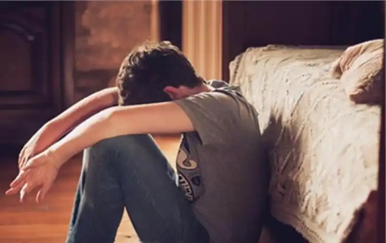 男人说我累了高情商的女人从不说早点休息而是这样做