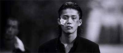 热血高校 67676767小栗旬 受伤 抽烟