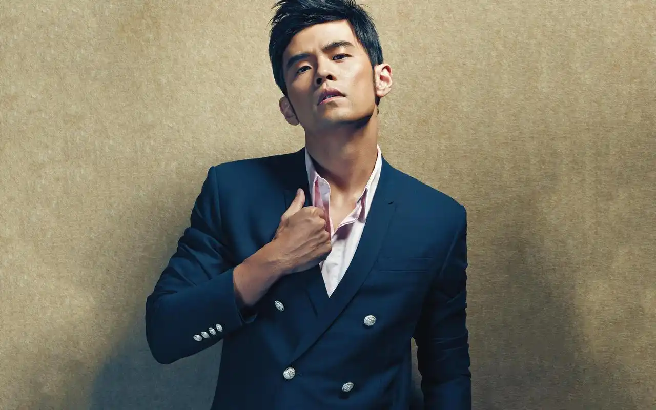 帅气周杰伦电脑壁纸_天王巨星周杰伦_明星图片_