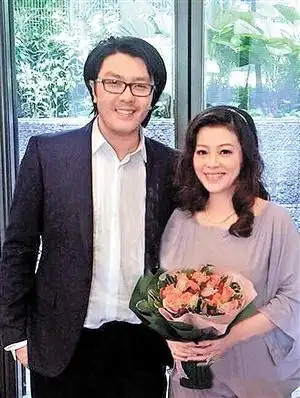 歌手阿杜要当爹了 结婚生子一气呵成