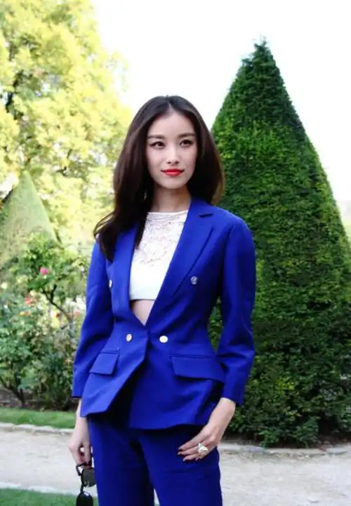 回顾演员倪妮虽没结婚但不代表没伴侣女人一生不该只有婚姻