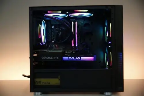 除了经典的m1电竞版之外,目前在先马京东自营旗舰店上还有m1商务版,m3