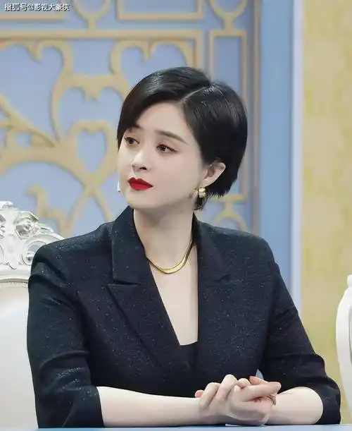 41岁"无人敢娶"的蒋欣,再一次让娱乐圈:"刮目相看"_孙俪_赵丽颖_友谊