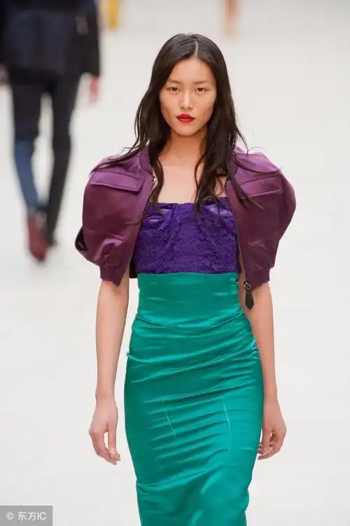 维密秀中国女模第一人:刘雯