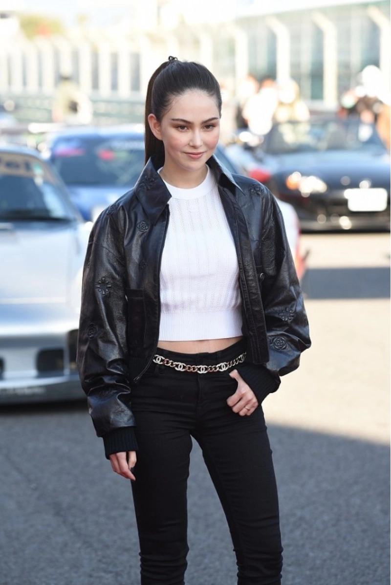 昆凌周杰伦同框现身活动两人看着都圆不少感觉更有福气相了