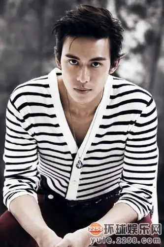 娱乐圈深藏不露的富二代 不啃老自己赚钱更安心(7)