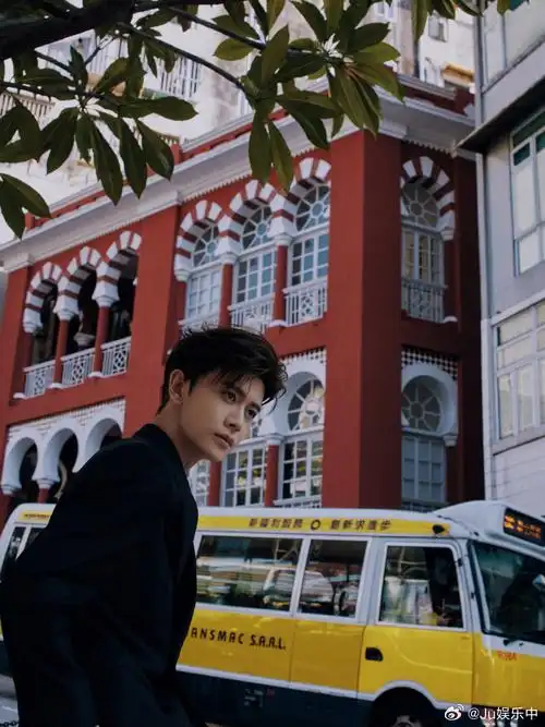 有多少需要处理的"期后事项"##有他乐意做的,也有他不乐意任嘉伦照片