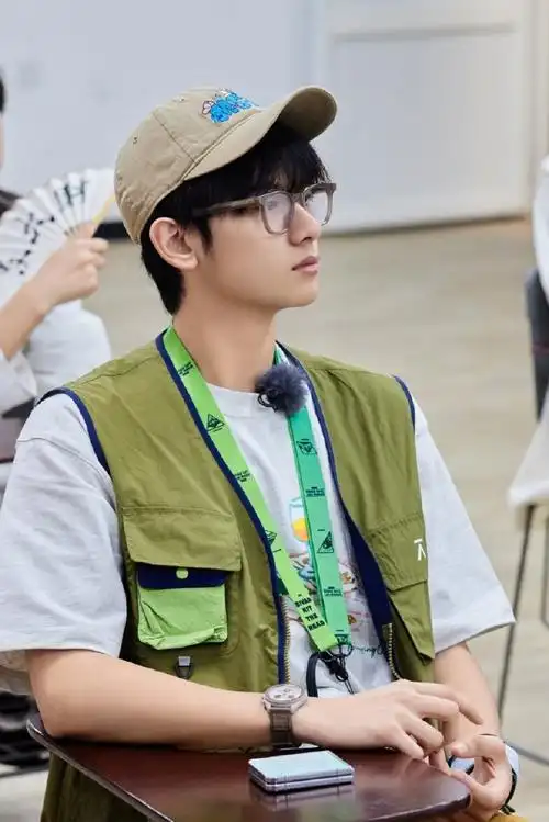 但是你怎么这么好笑啊胡先煦?