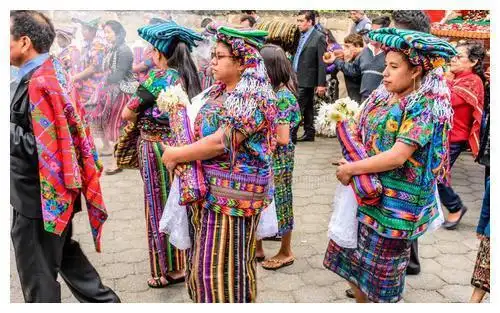 玛雅文明消失了,但玛雅人还在,看到她们的长相我惊讶了_网易订阅