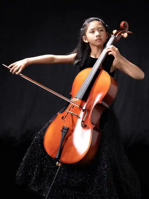 大提琴女孩