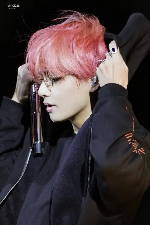 集齐彩虹颜色可以召唤一个金泰亨吗多图警告