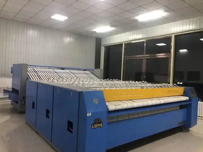 多辊组合蒸汽工业烫平机广东力净床单被套熨平机设备