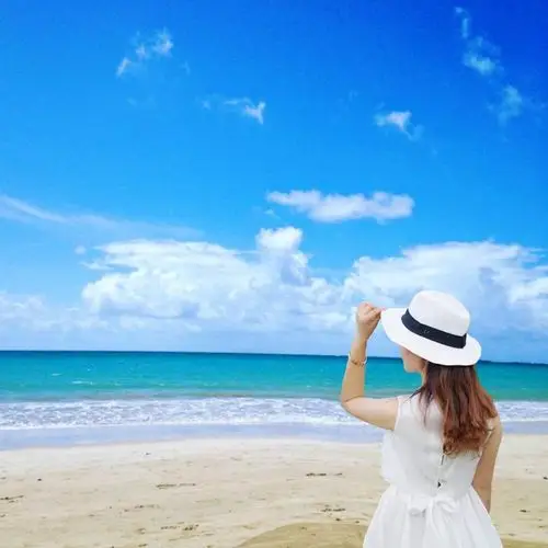 诗人们曾给过我的"面朝大海 春暖花开"的温暖,愿在这尘世中获得想要到