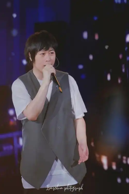 阿信超话今年的夏天好像特别长#五月天泉州演唱会