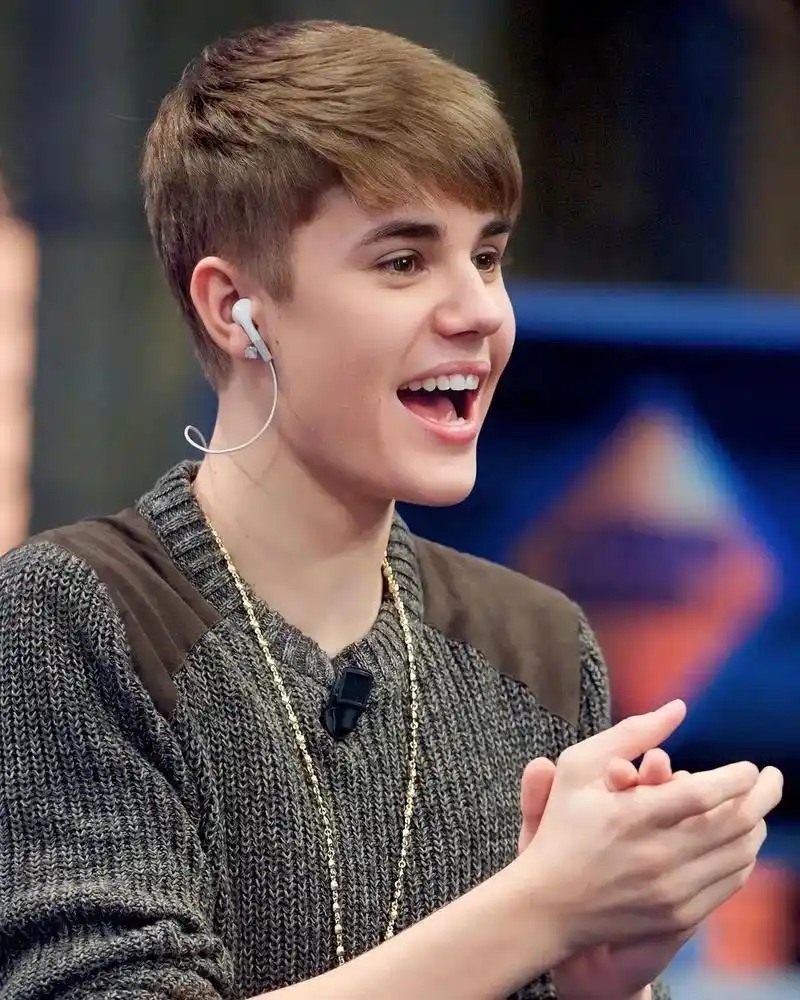 怎么会有这么帅的人!#justinbieber #贾斯汀比伯 - 抖音