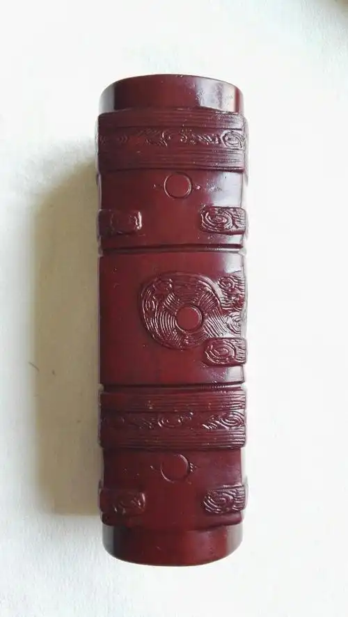 良渚文化神人兽面纹红玉玉琮鉴赏